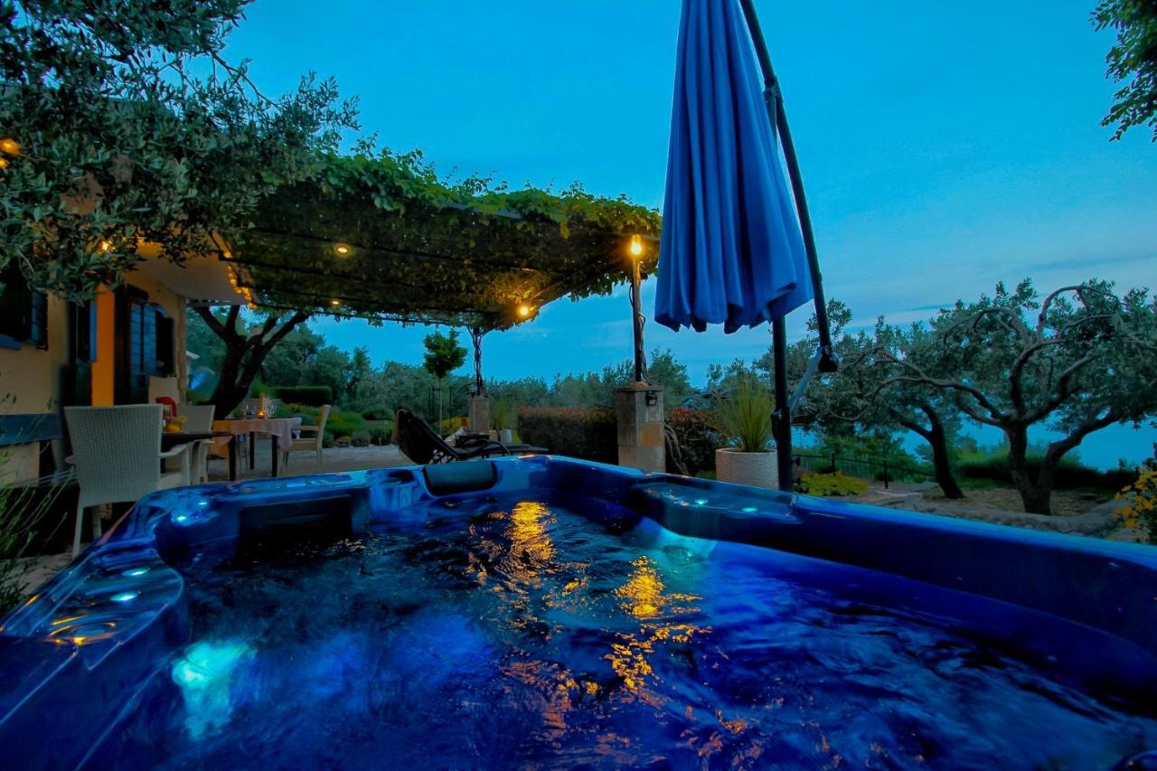 Holiday Home Oaza Baška Voda Exteriér fotografie